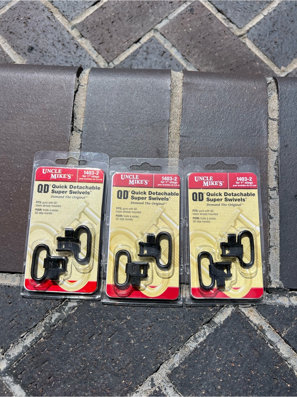 NWT Set of 3 Uncle Mike's Quick Detachable Super Swivels